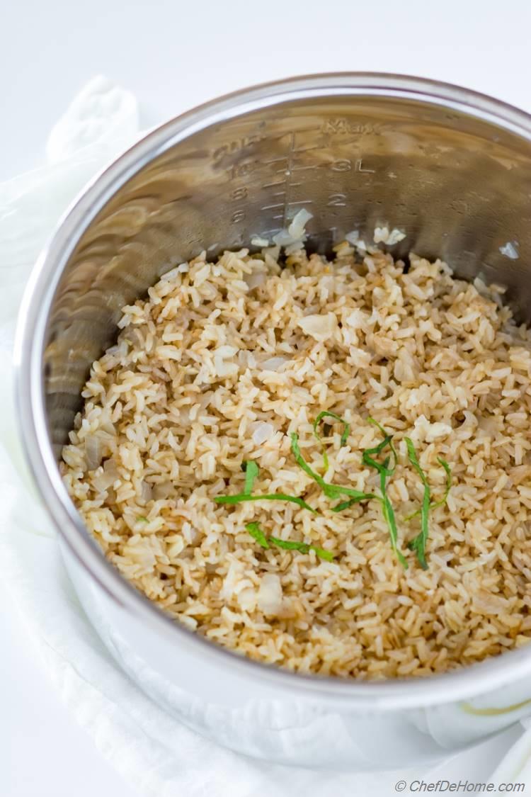 Instant Pot Garlic Brown Rice Recipe Chefdehome Com