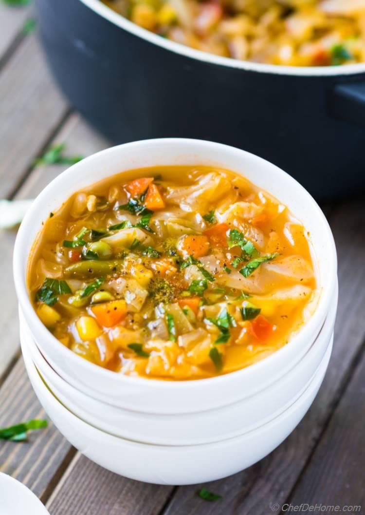 No oil quick and healthy vegetarian cabbage soup for cabbage soup diet plan | chefdehome.com