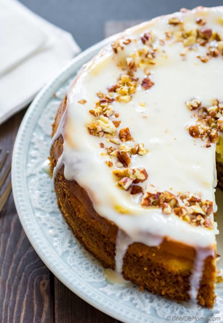 Carrot Cake Cheesecake with moist and warm spiced carrot cake swirl with sour cream cheesecake | chefdehome.com