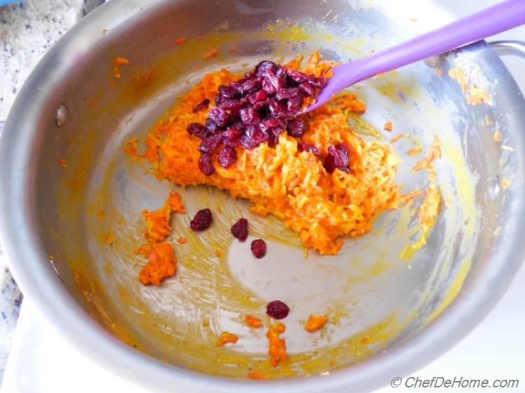 Making of Carrot Halwa Ladoos