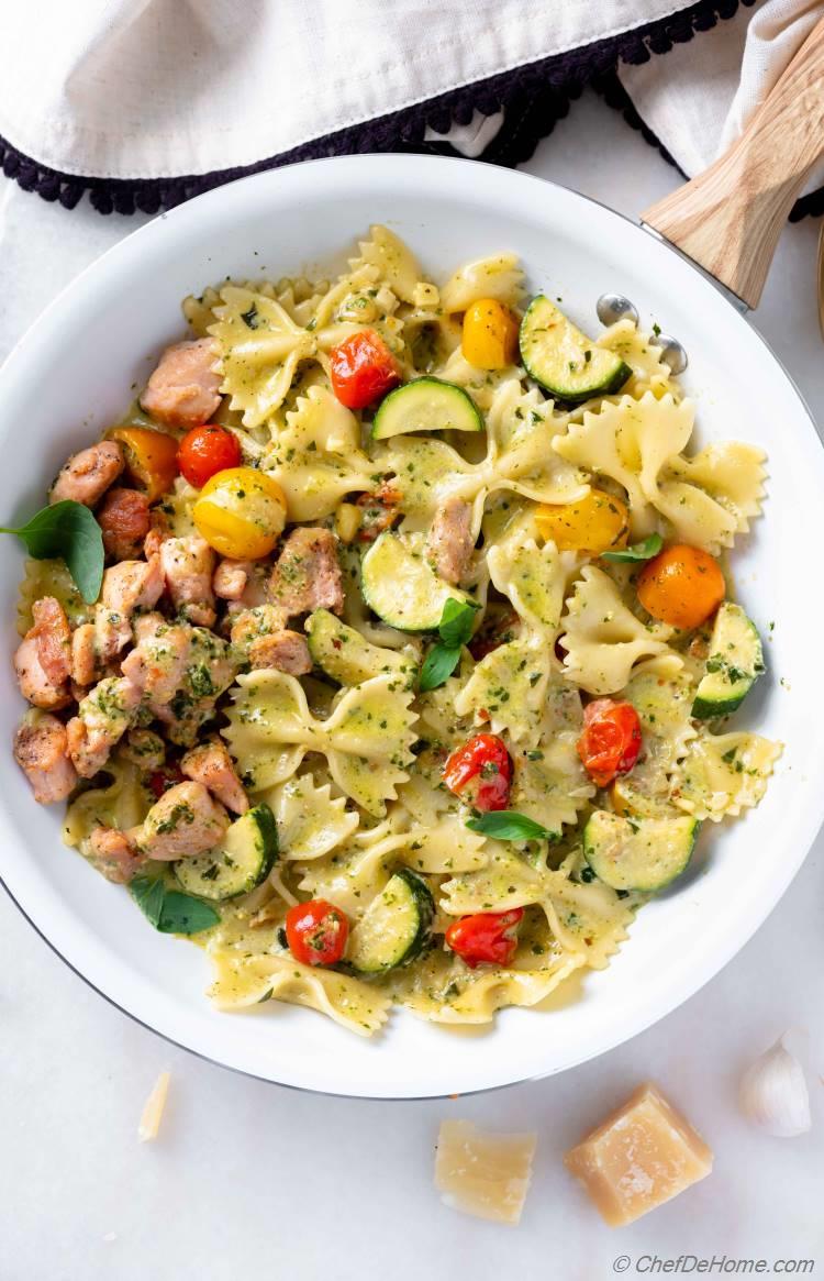 Pesto Sauce Chicken and Pasta with cherry tomato and zucchini