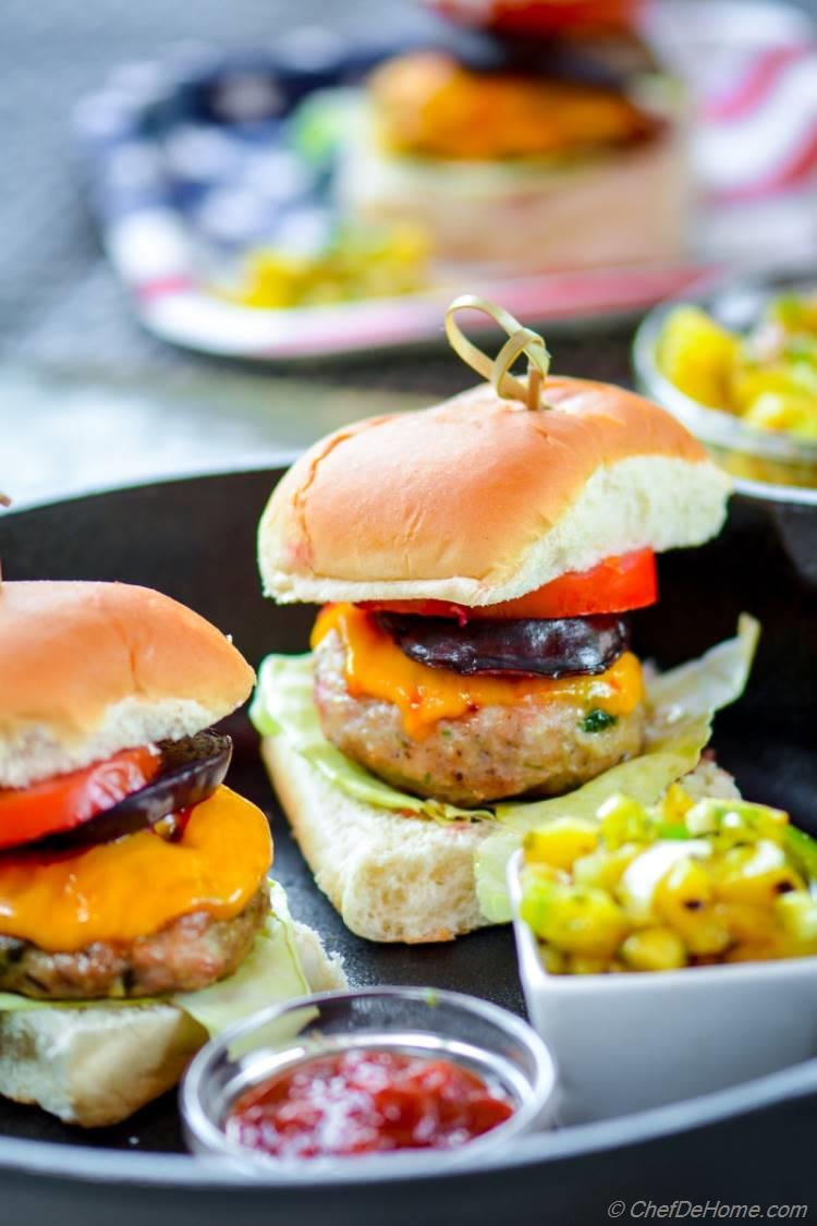 Grilled Chicken Sliders for Easy Summer Family Meal | chefdehome.com