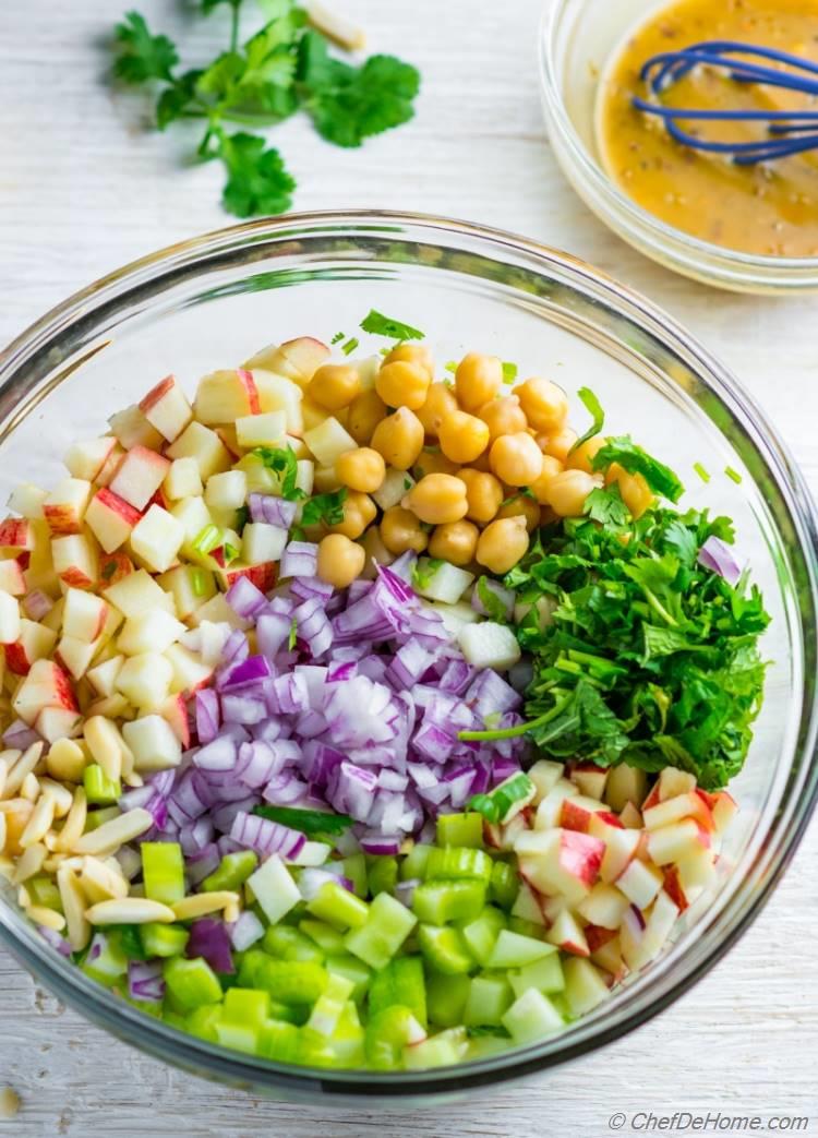 Ingredients for a delicious and healthy Chickpea Salad | chefdehome.com