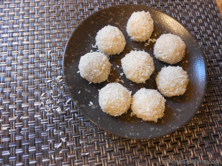 Indian Nariyal Ladoo, made the easy way!