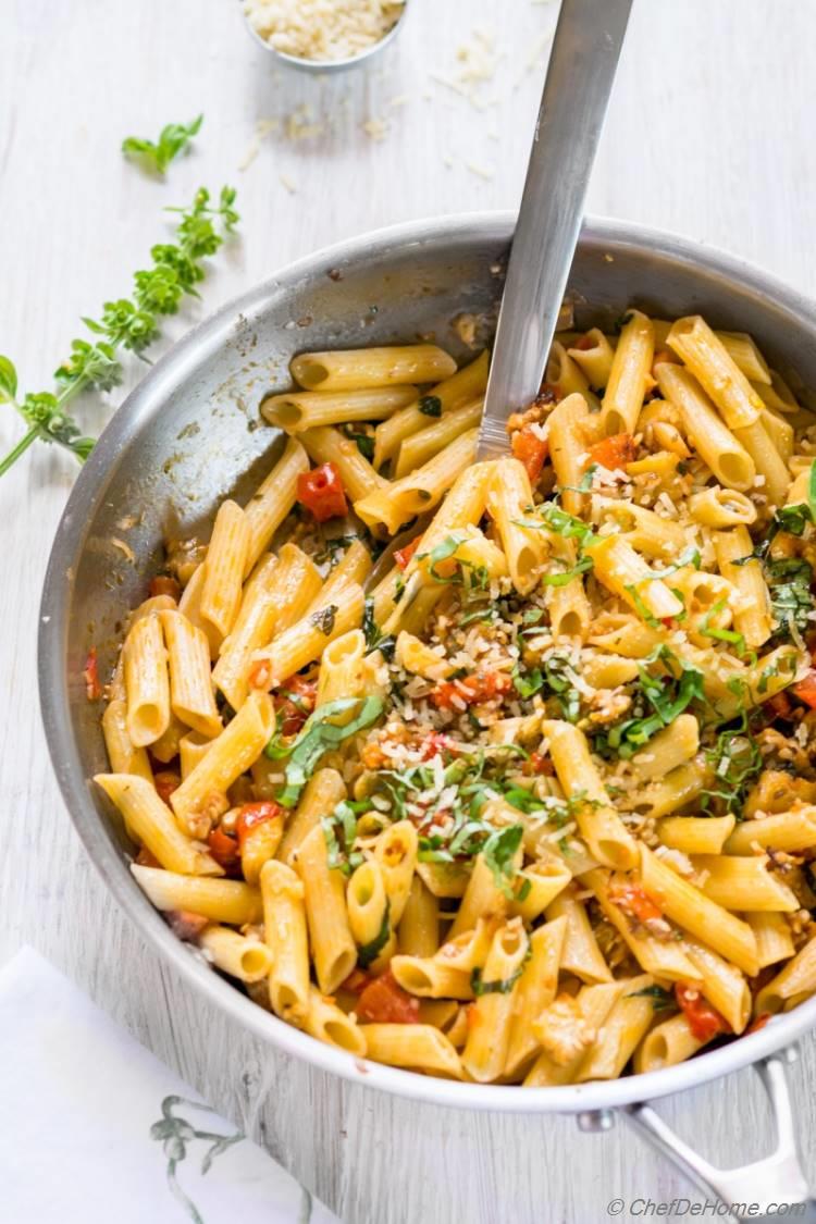 Roasted Eggplant and Tomato Penne Pasta | chefdehome.com