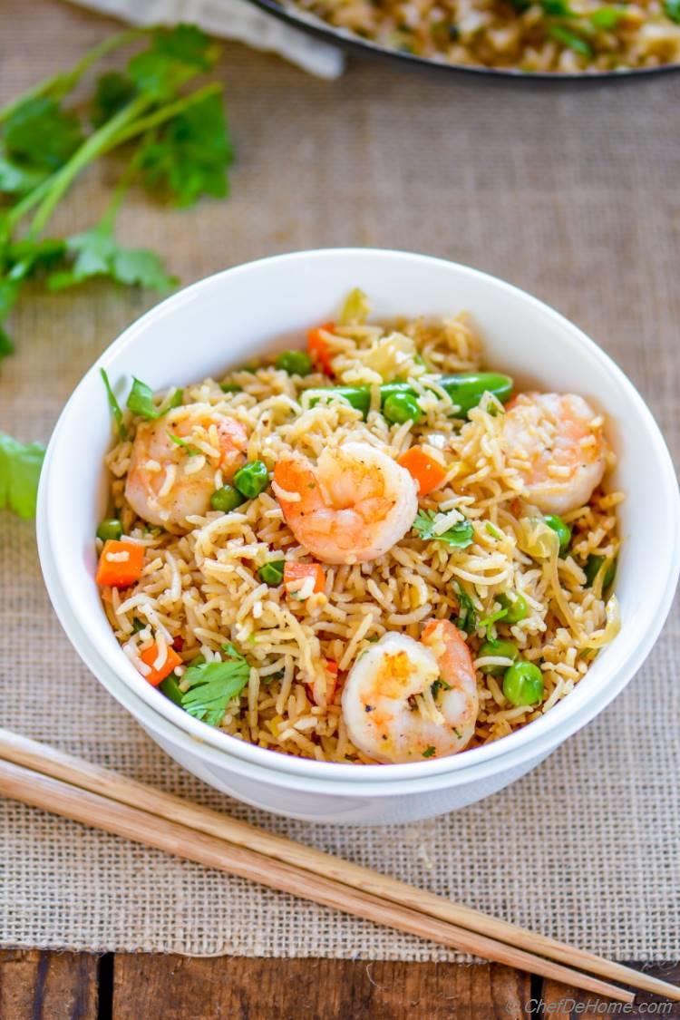 A Bowl of Spicy Shrimp Fried Rice ready in 14 minutes | chefdehome.com