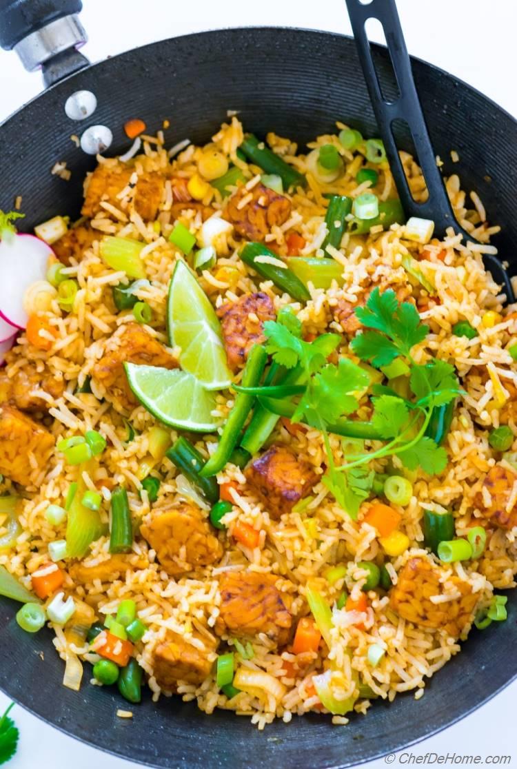 Vegan Fried Rice with Sriracha Tempeh Recipe | ChefDeHome.com