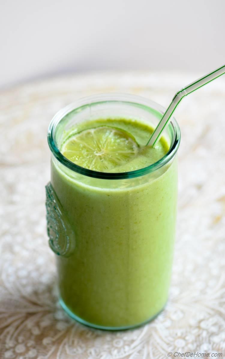 Go Green this Saint Patricks Day with refreshing Green Apple and Mint Smoothie