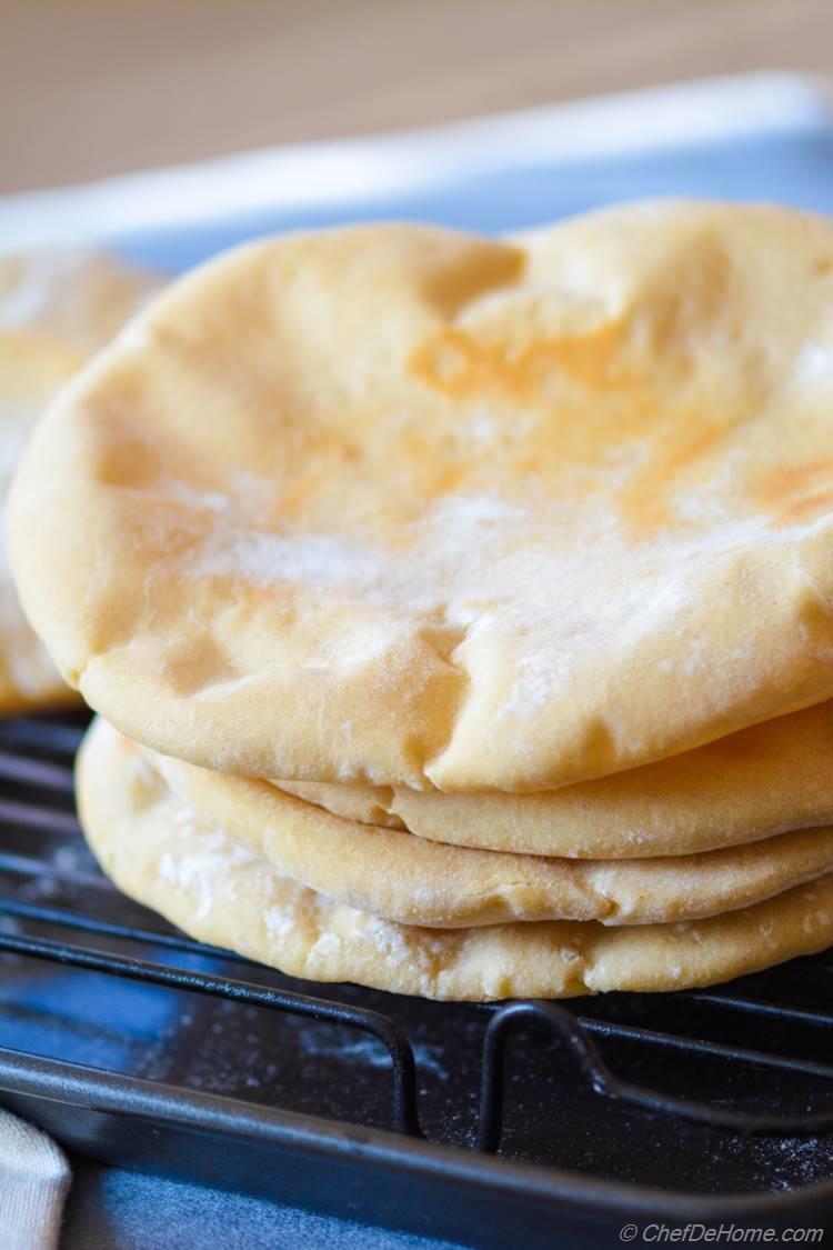 Homemade Wholewheat Pita Breads 