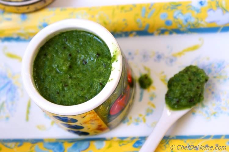 Kiwi Cilantro Chutney