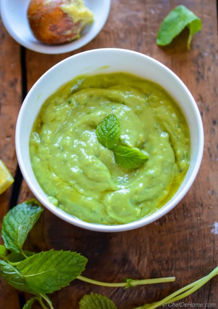 Creamy Vegan Mint and Avocado Salad Dressing | chefdehome.com