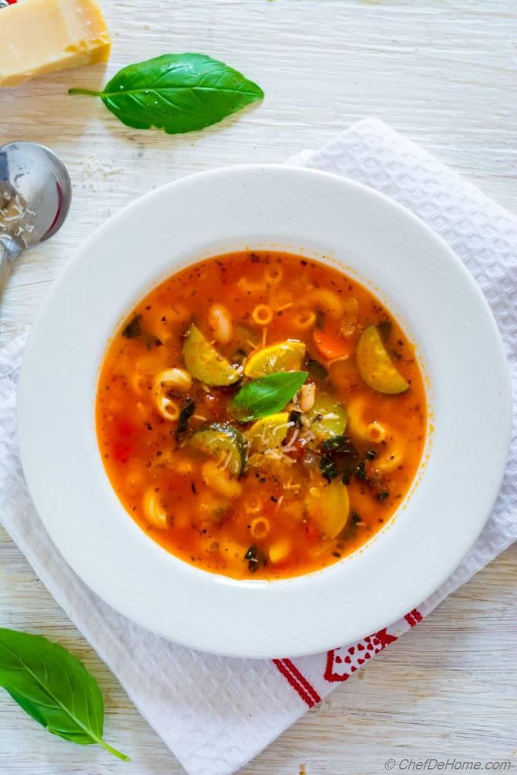 One Pot Vegetarian Minestrone Soup with summer squash and zucchini 