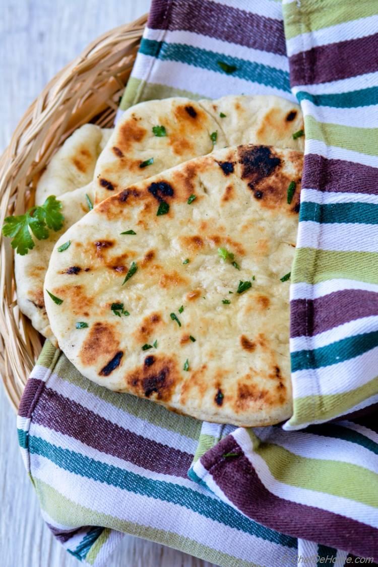 Quick Homemade Indian Garlic Butter Naan Bread without Yeast | chefdehome.com