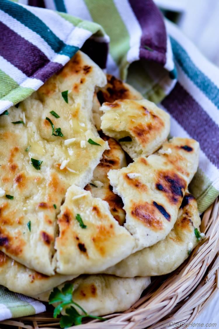 Easy No Yeast Garlic Naan Bread - Great to bake in oven or cook on stove top | chefdehome.com