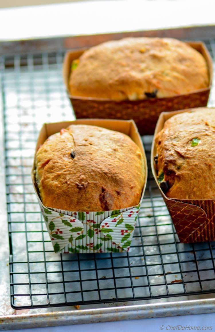 Freshly Baked Mini Italian Panettone Cakes for Christmas Gifting | chefdehome.com