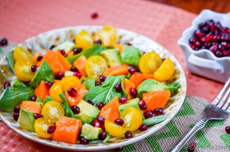 Vegan and Gluten Free Seasonal Ripe Papaya and Avocado Salad | chefdehome.com