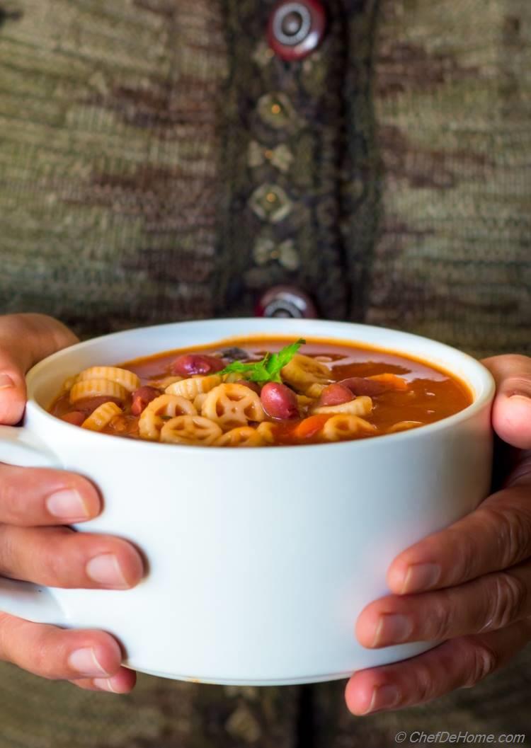 Pasta e Fagioli a flavorful one pot weeknight vegetarian dinner | chefdehome.com