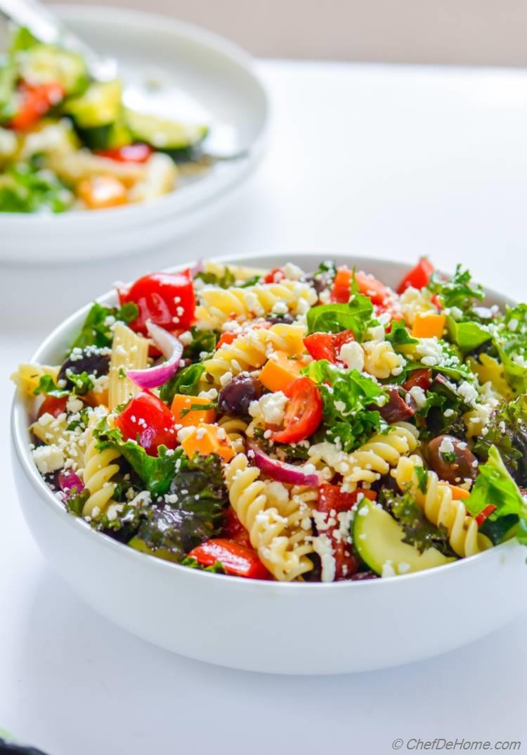 a deli style pasta salad vegetarian and healthy touch of kale and lots of crunchy vegetables | chefdehome.com 