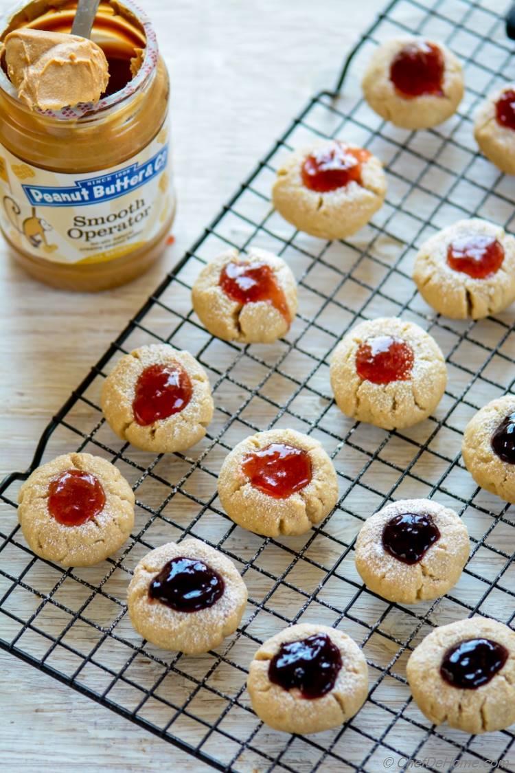 Eggless Easy Peanut Butter Shortbread Cookies Topped with Jelly | chefdehome.com