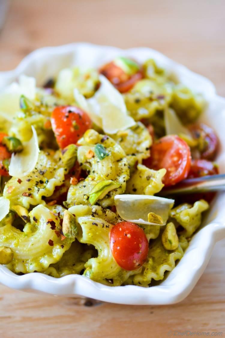 Fresh Homemade Pistachio Pesto Pasta, and a promise of dinner under 20 minutes!