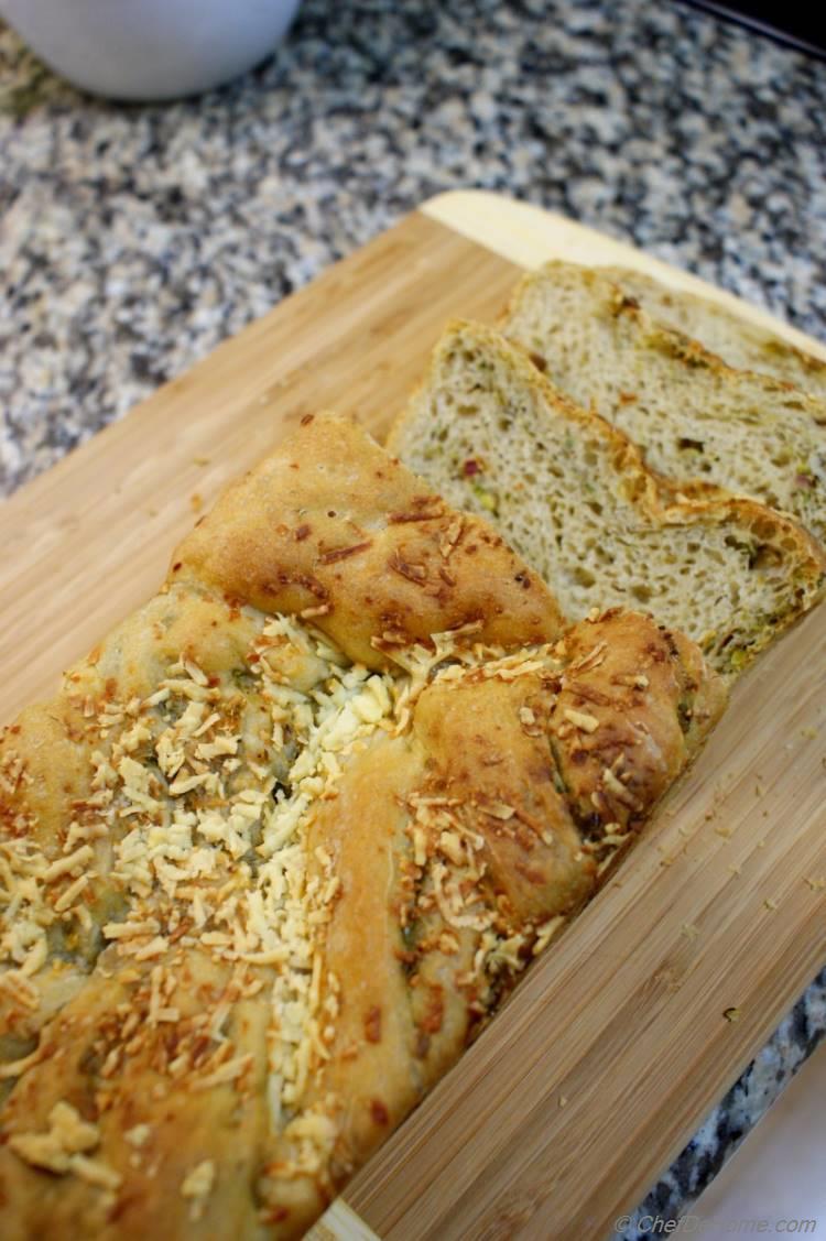 Fresh baked bread with olives just out of the oven | chefdehome.com