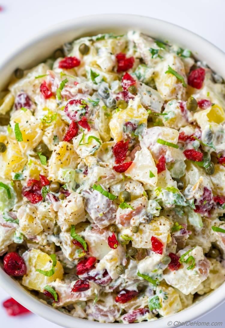 Red skin potato salad with creamy no-mayo potato dressing | chefdehome.com