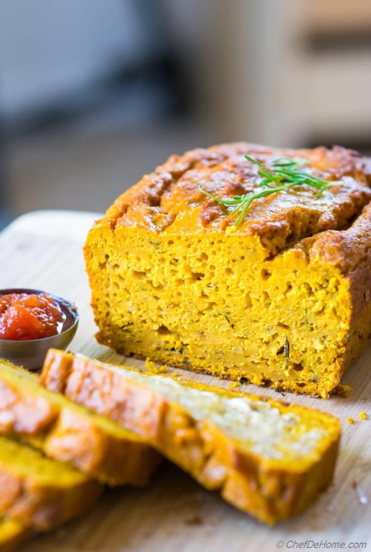 Sliced Loaf of moist Pumpkin Bread serve with soup or spread some butter for breakfast | chefdehome.com