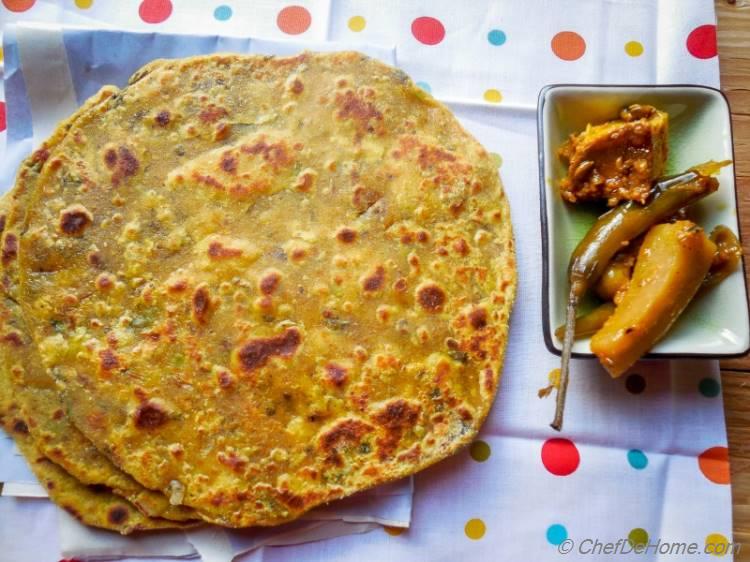 Indian Chickpea Flour Flat Bread with Indian Pickle | chefdehome.com