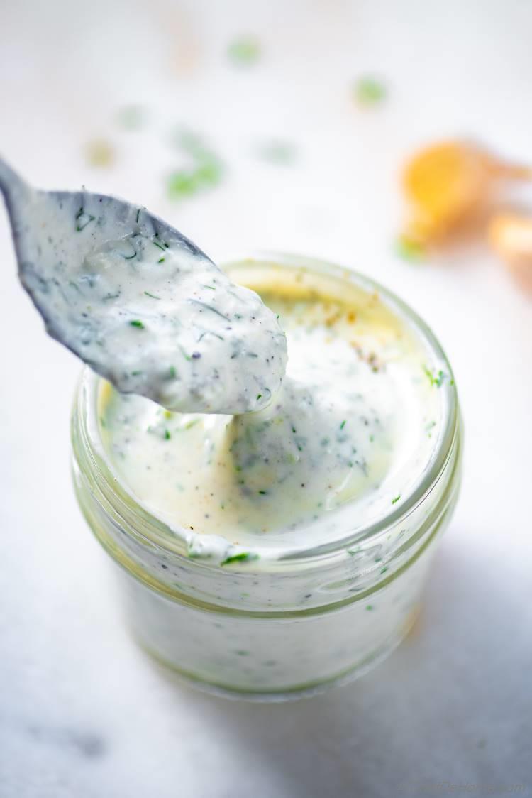 Creamy Ranch Sauce with Dill and Garlic