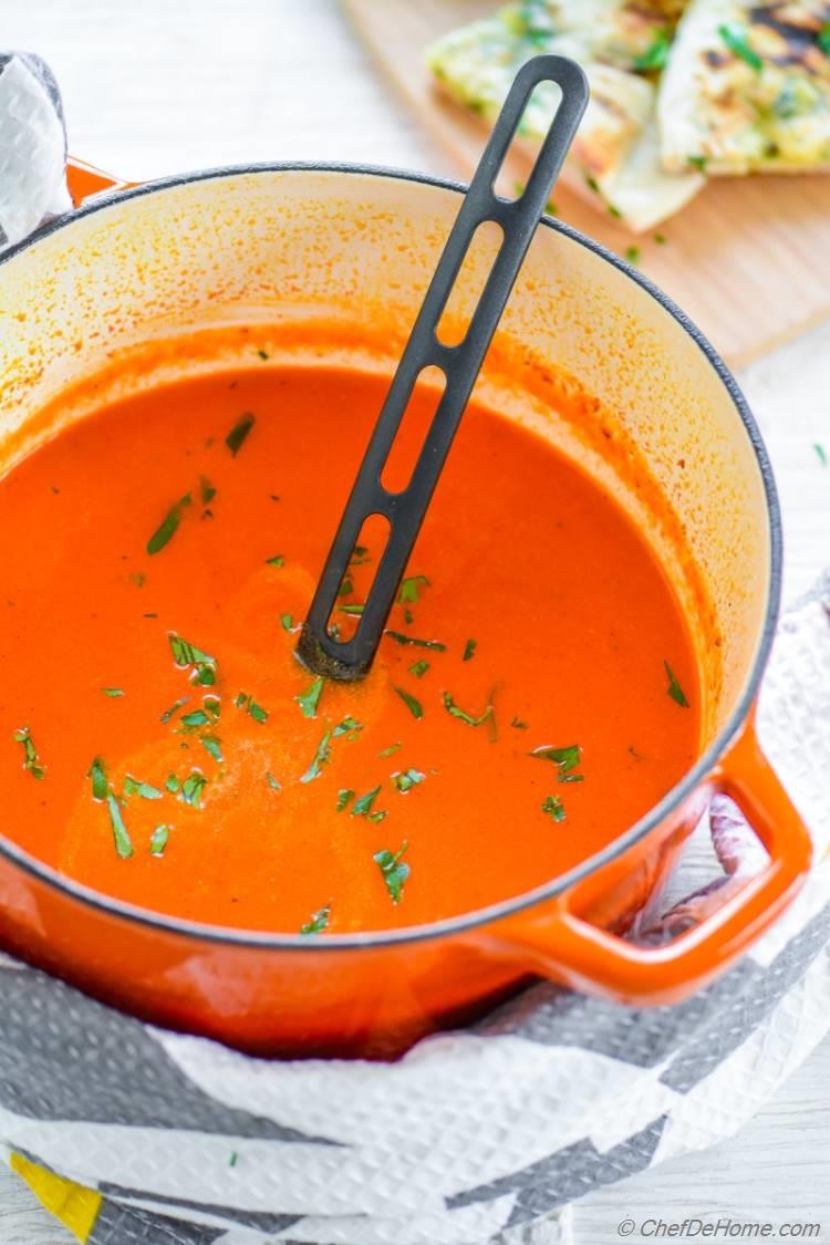 Lite and Healthy Roasted Red Pepper Soup | chefdehome.com