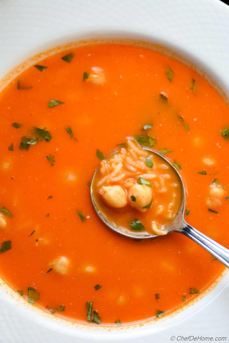 One pot dinner with clear tomato and rice soup