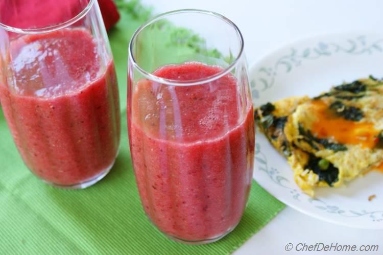 Breakfast Smoothie with Egg Omelete