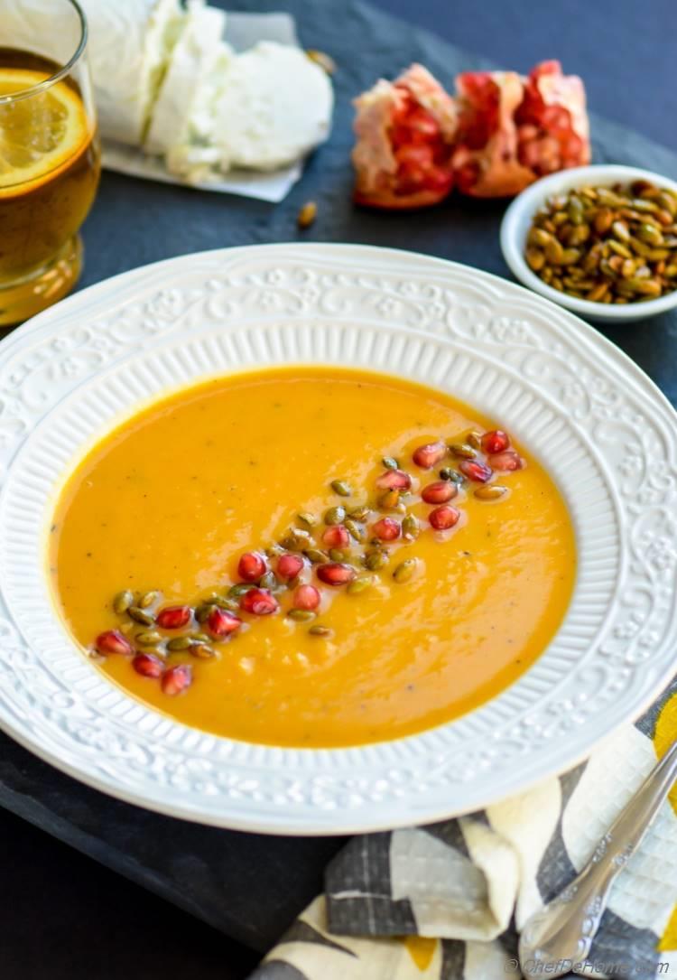 Easy and Best Roasted Butternut Squash Soup with Goat Cheese and crunchy toasted Pumpkin Seeds | chefdehome.com
