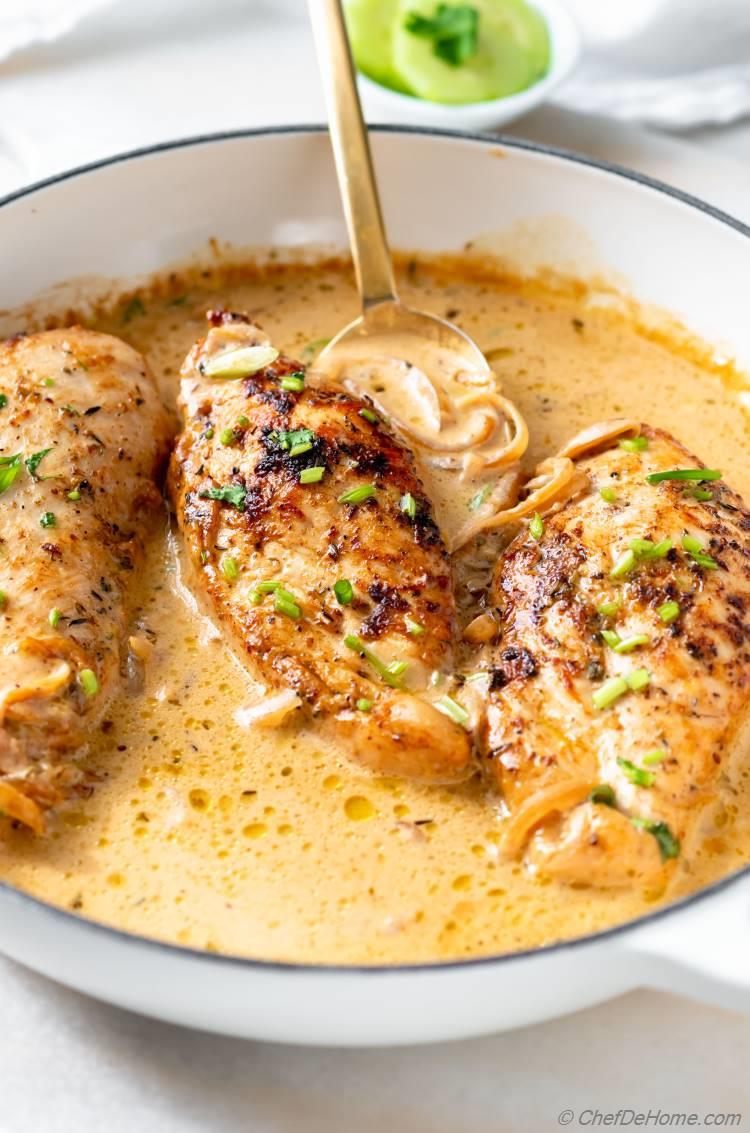 Onion Cream Sauce with Chicken