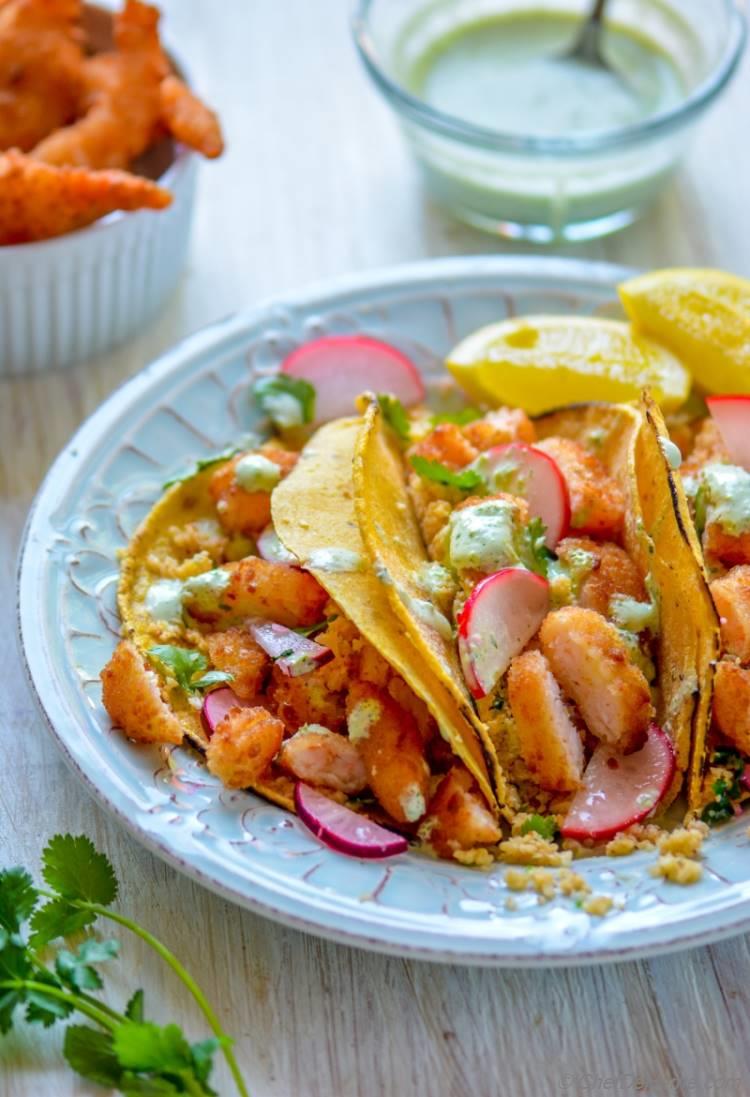 Shrimp Tacos for an easy weekday dinner | chefdehome.com