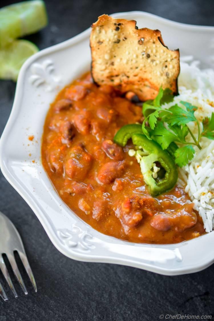 Vegan Creamy Slow Cooker Curry Beans | chefdehome.com