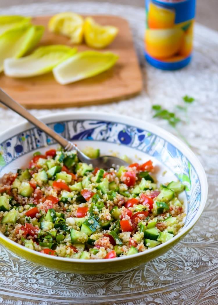 Easy and Healthy Quinoa Tabbouleh Dinner Salad | chefdehome.com