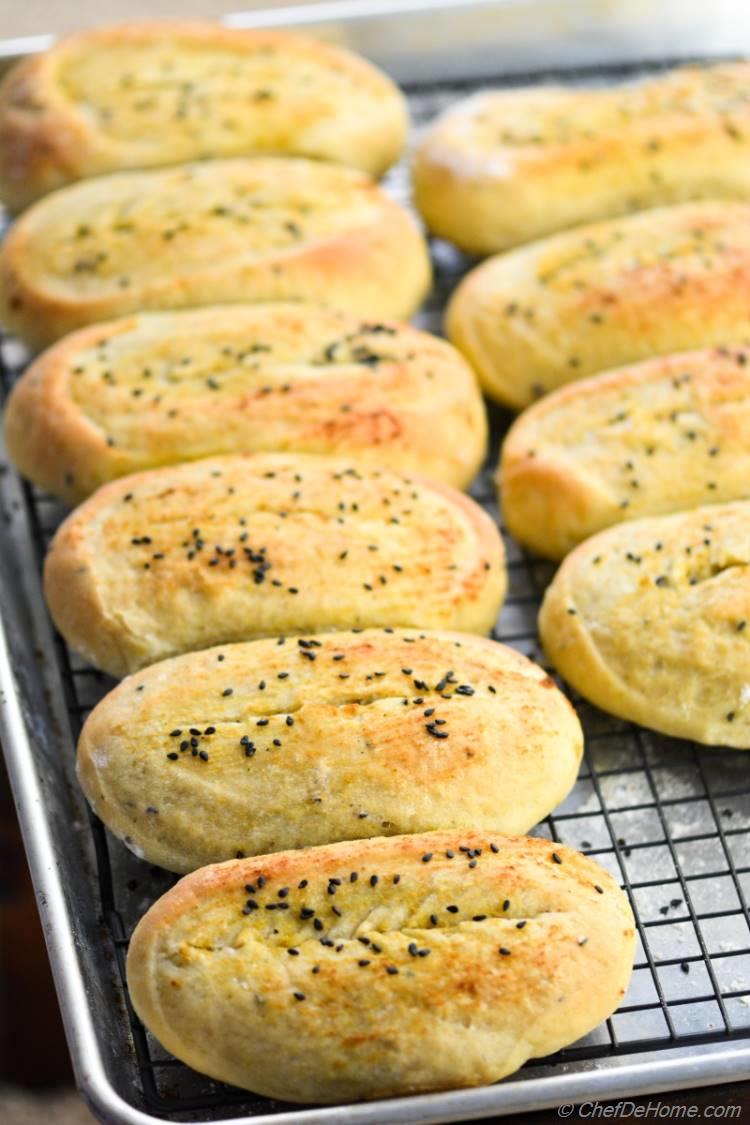 Thai Curry Dinner Rolls #vegan #dinner 