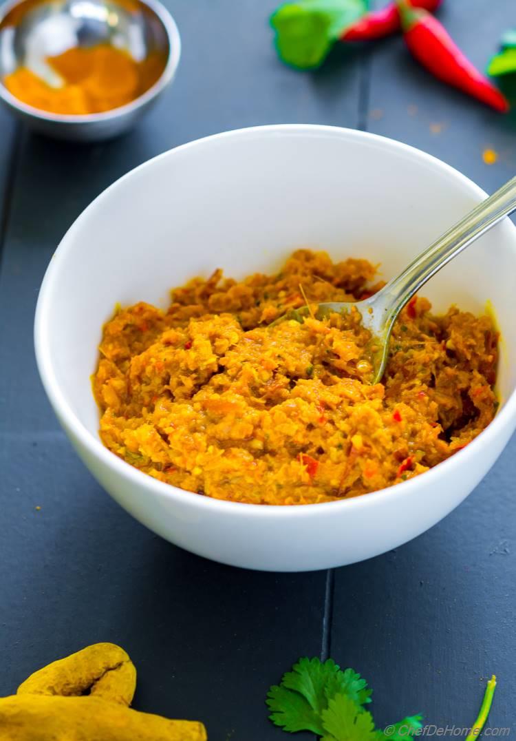 Homemade Fresh Yellow Curry Paste Recipe