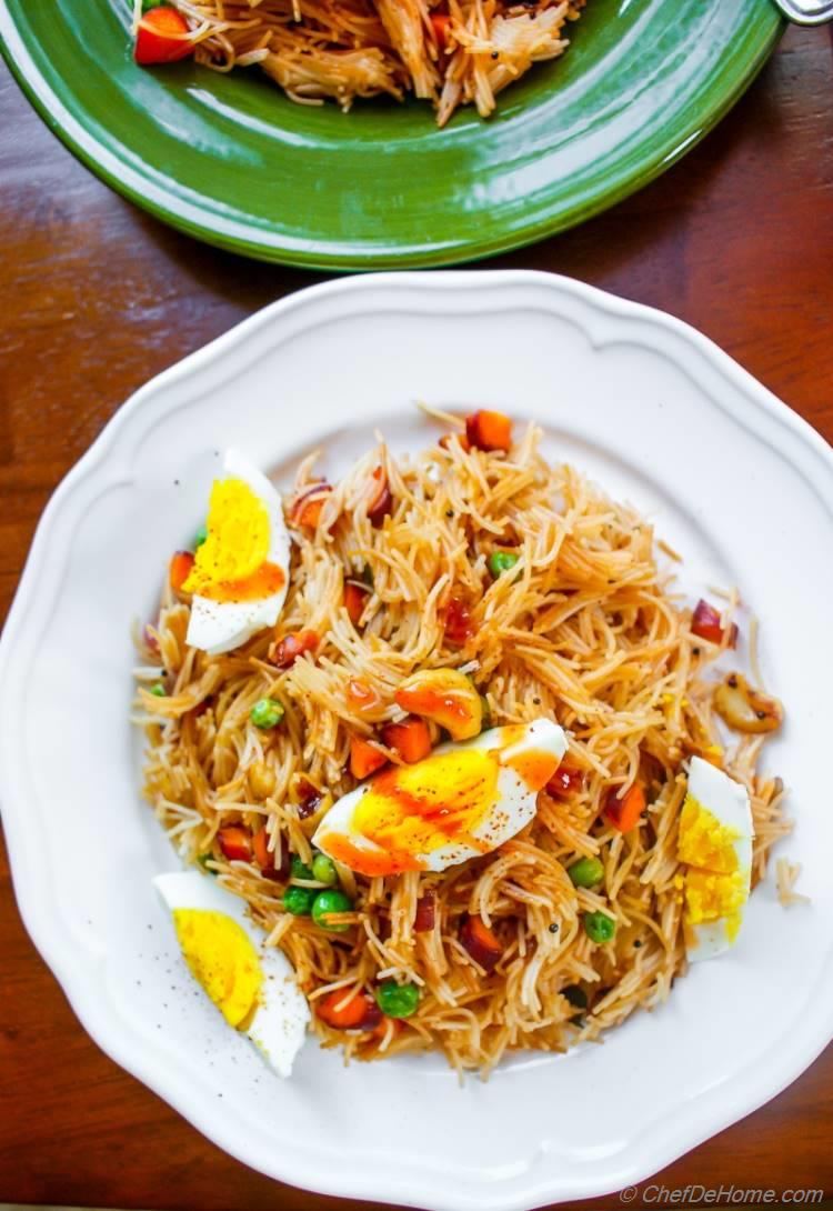 Savory Indian Breakfast Vermicelli Upma made with semolina semiya ketchup and nutty cashews | chefdehome.com