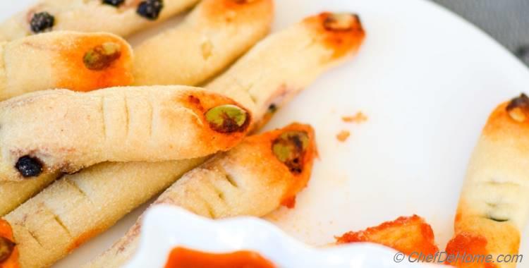 Creepy Witch Fingers Bread Sticks for Halloween