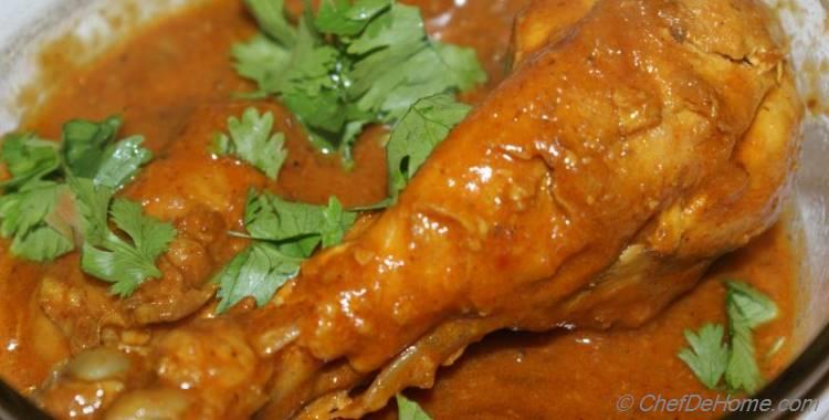 Chicken In Cardamom Coconut Sauce