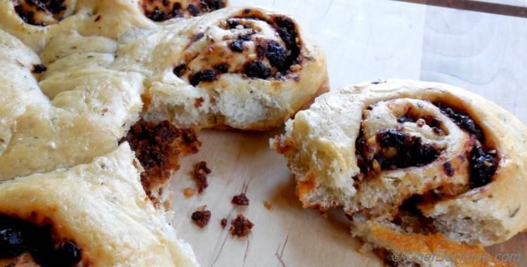 Sun-Dried Tomato and Walnut Garland Bread