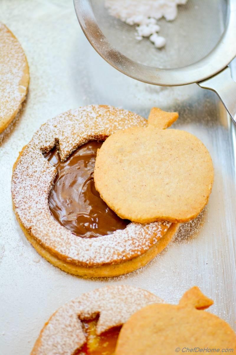 Hazelnut-Almond Big Apple Linzer Cookies Recipe | ChefDeHome.com