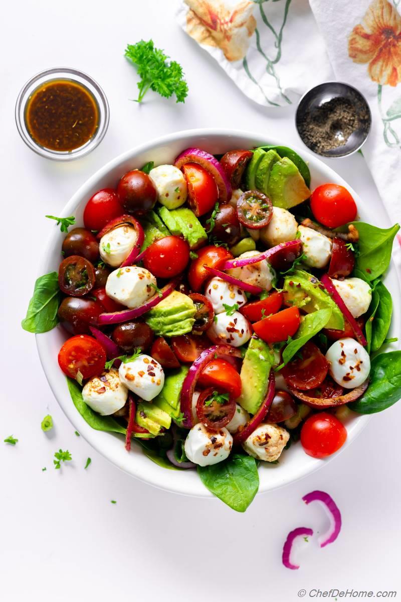Avocado Tomato Mozzarella Salad Recipe | ChefDeHome.com