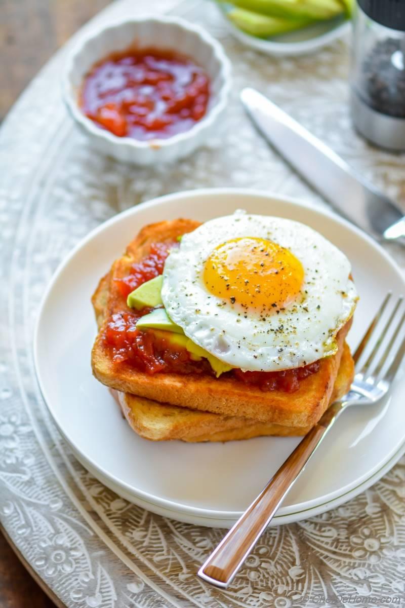 Avocado Fried Egg Toast with Tomato Jam Recipe