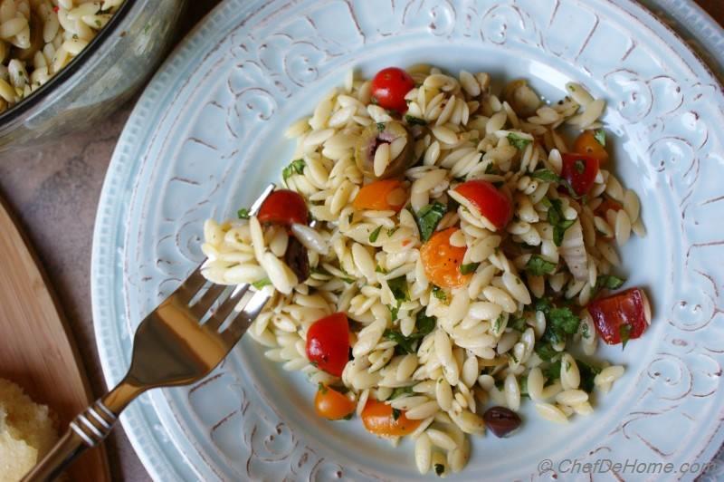 Lemon Orzo Pasta Salad with Olives and Tomatoes Recipe